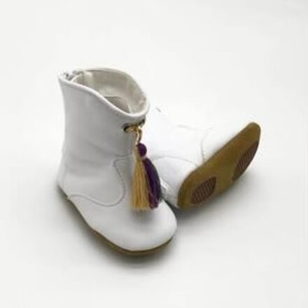 Blended Spirits Crib Marching Boots {White w/ Tassel}