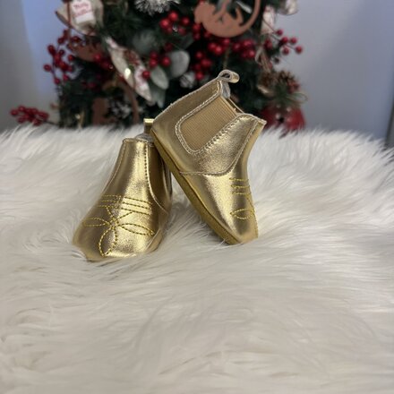 Blended Spirits Crib Metallic Booties {Gold}