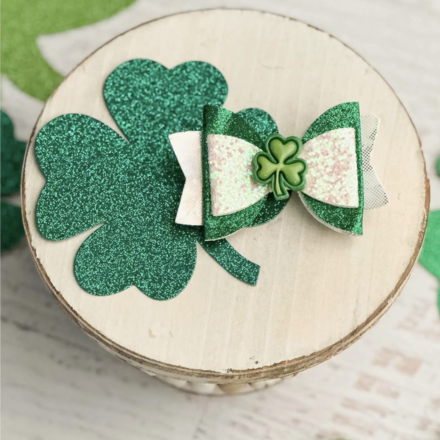 The Hair Bow Company Lucky Shamrock Glitter Bow {Green}