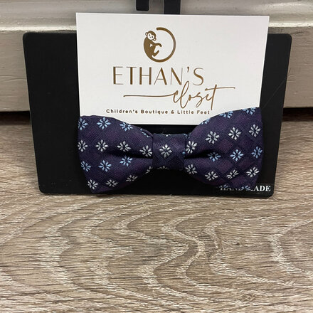 Bow Tie {Dk. Navy/Royal Purple Flower Print}