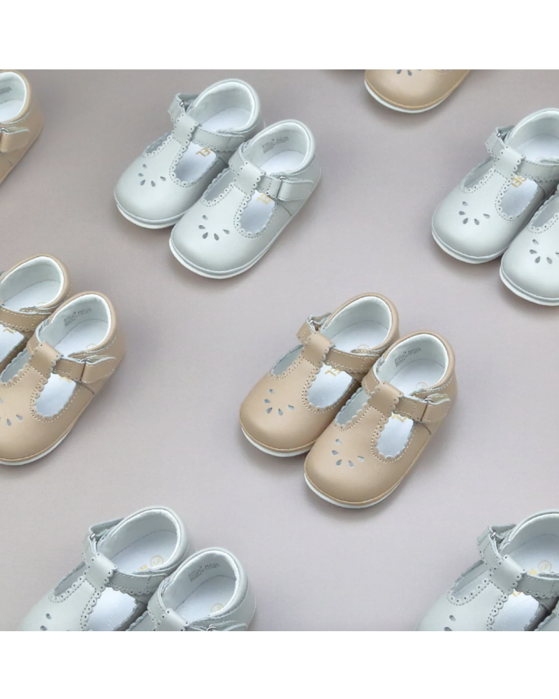 Dottie Scalloped Perforated MJ {Latte}