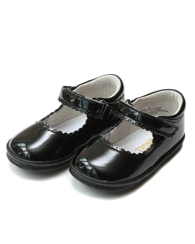 Cara Scalloped MJ {Patent Black}