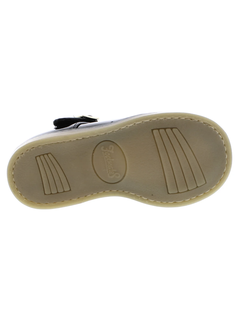 FootMates Sherry {Black Patent}