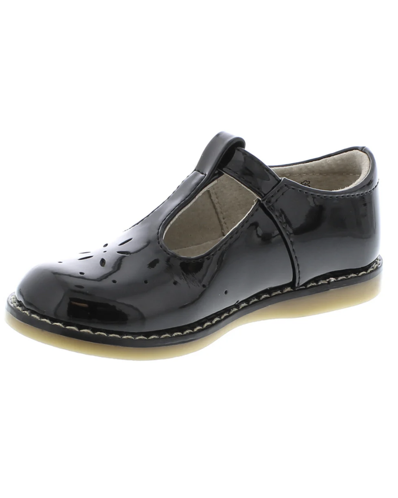FootMates Sherry {Black Patent}