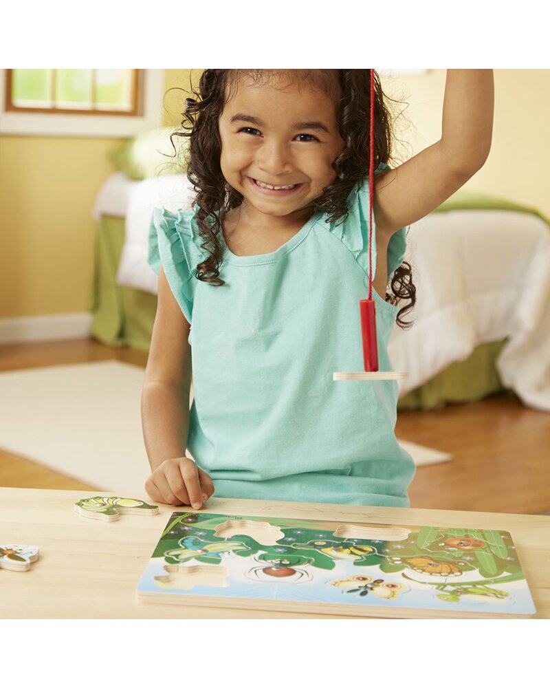 Melissa & Doug Bug-Catching Magnetic Puzzle Game