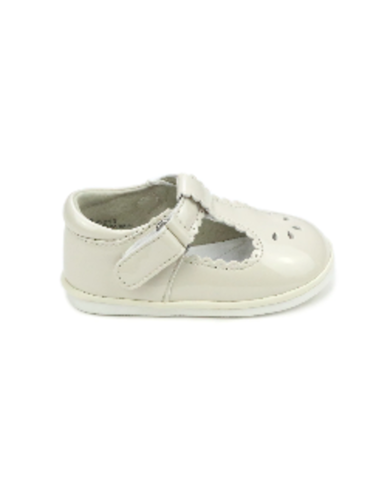 Dottie Scalloped Perforated MJ {Cream}