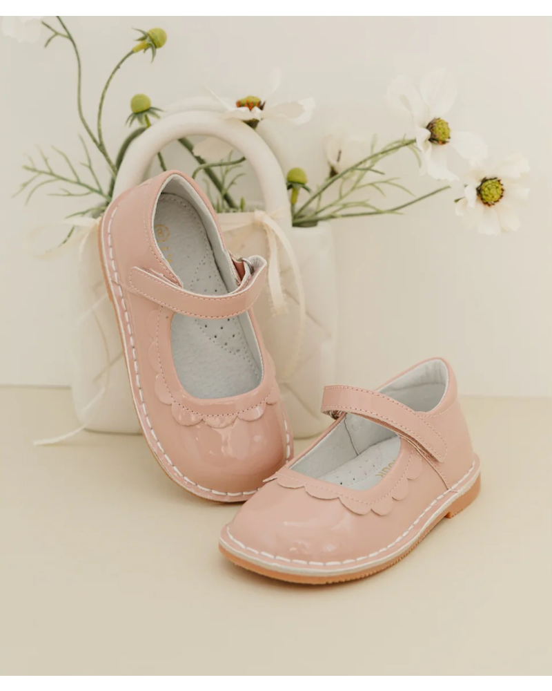 Violette Petal MJ {Patent Pale Rose}