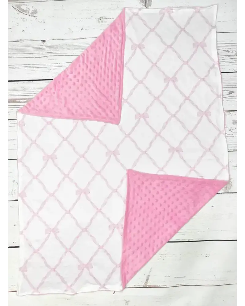 Sassy Kids Palace Bow Print Blanket {White/Pink}