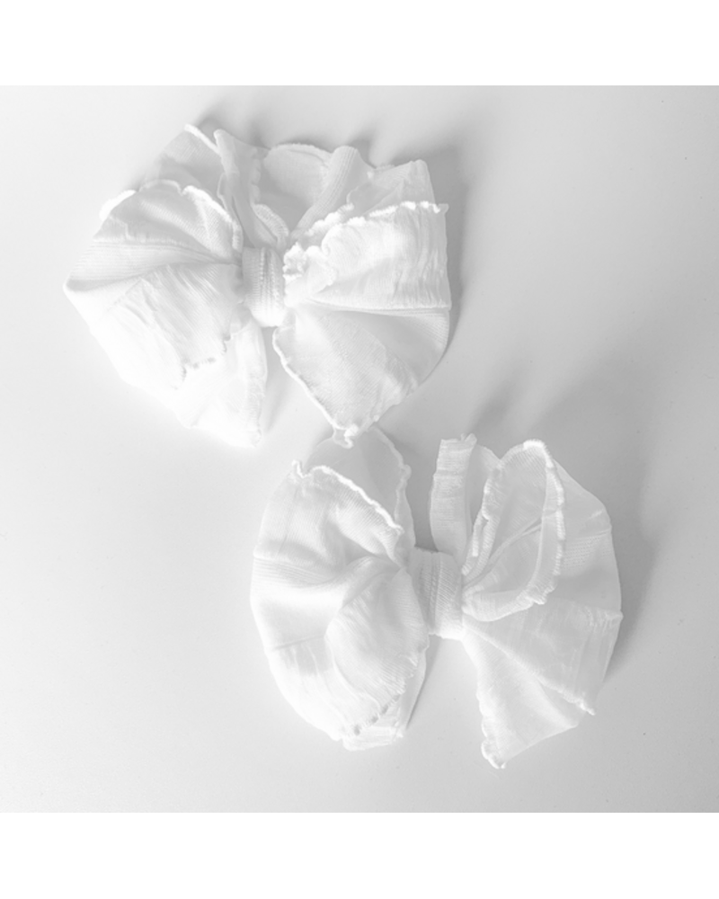 In Awe Ruffle Clip Set {White}