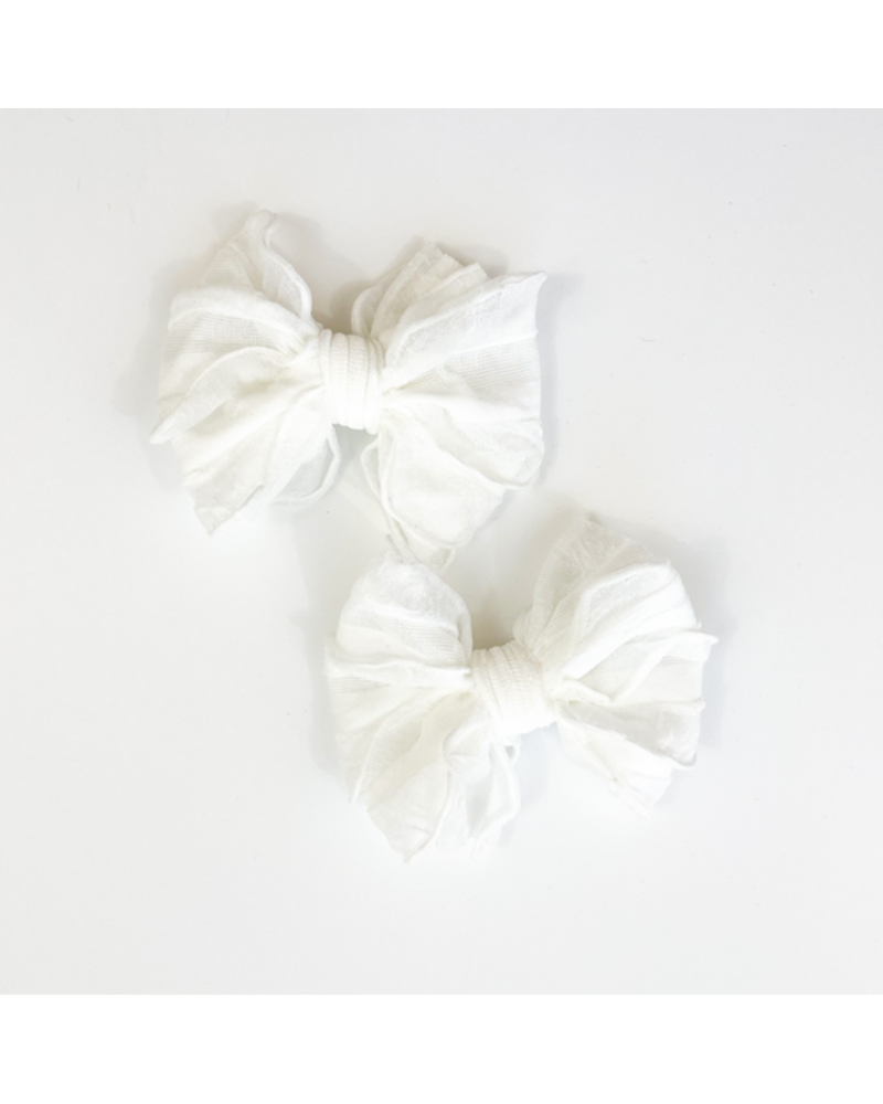 In Awe Ruffle Clip Set {Off White}