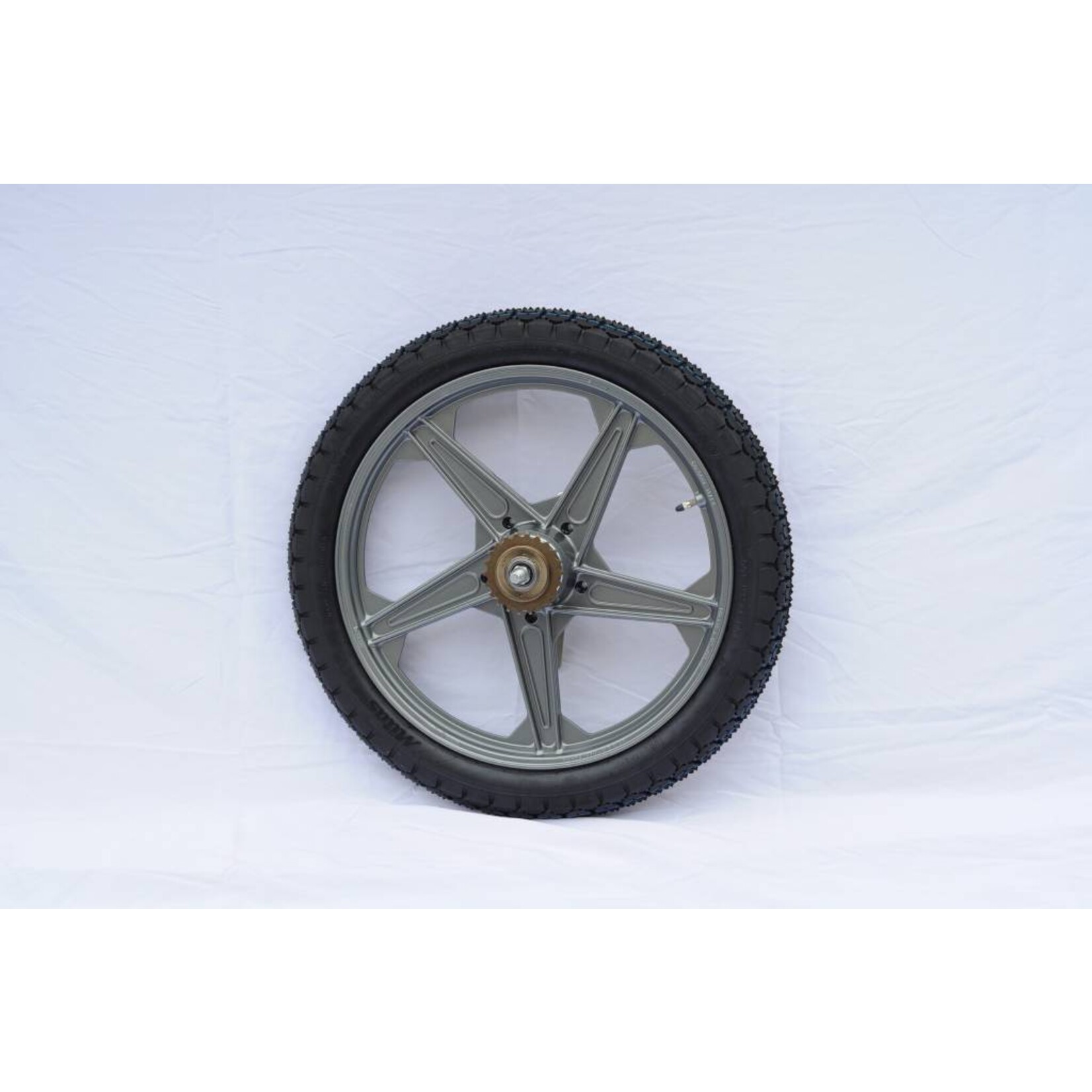 Right Rear Wheel complete Surrey (driver side)