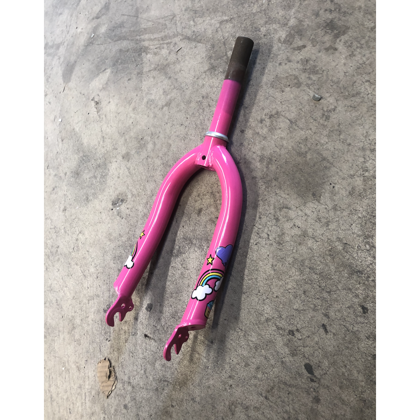 1” x 5 1/2” Threaded 16" Bicycle Fork (Pink & Rainbow)