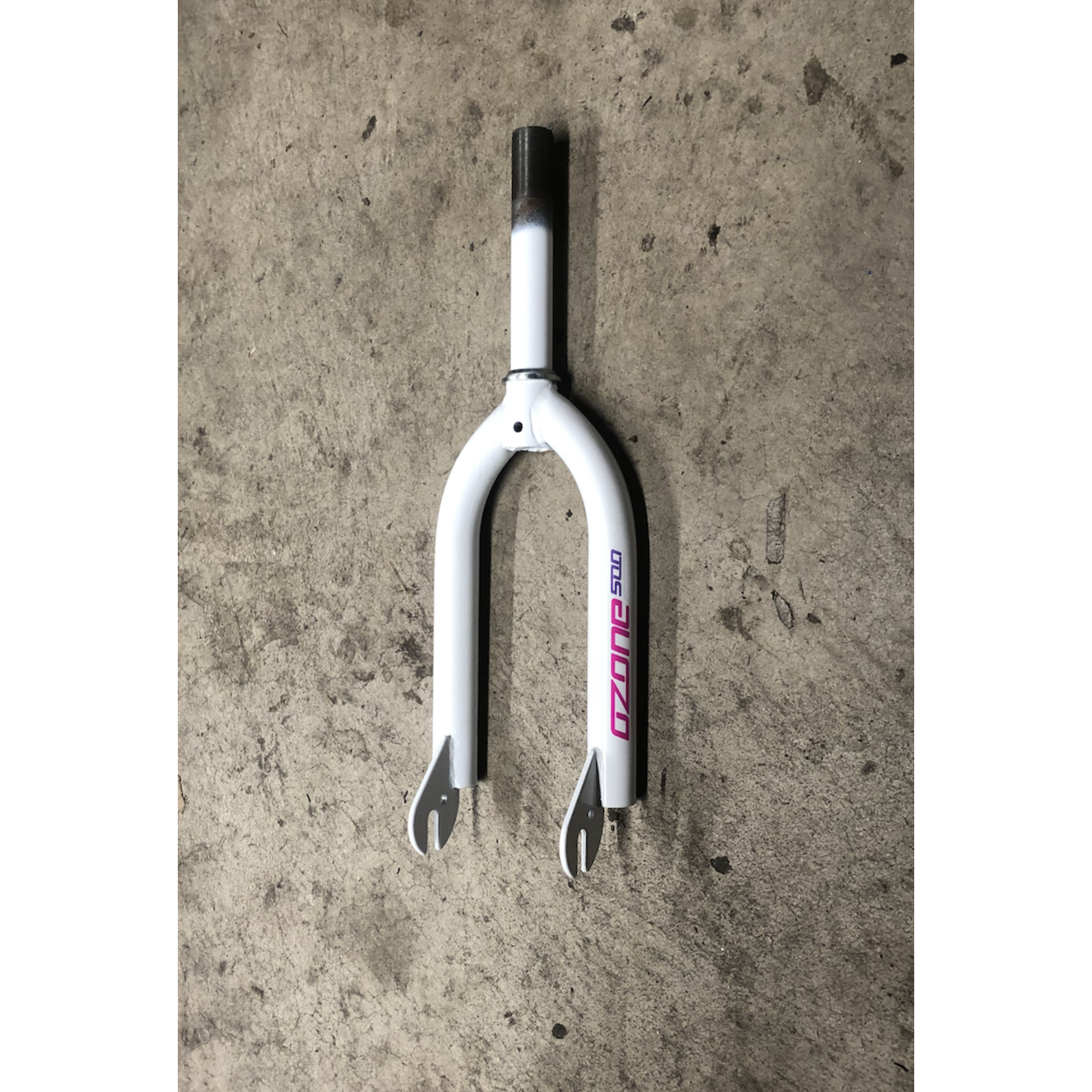 Ozone 500 1” x 5 3/4” Threaded 18" Bicycle Fork (White w/ Pink/Purple)