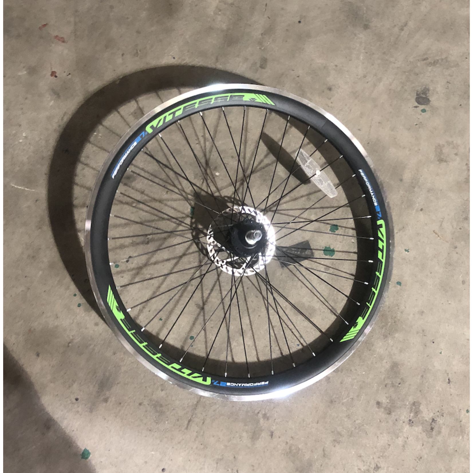 Vitesse 27.5 Rear Bicycle Wheel / Aluminum / Freewheel (Black )
