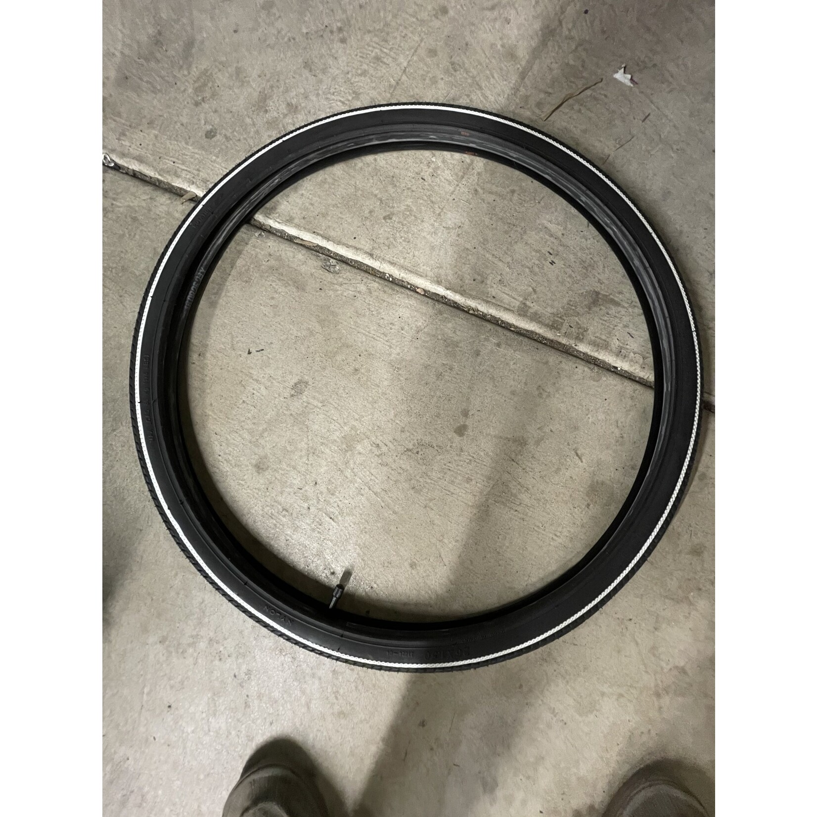 Bulk 700 X 40 Bicycle Tire & Tube (Black w/ White Pinstripe)