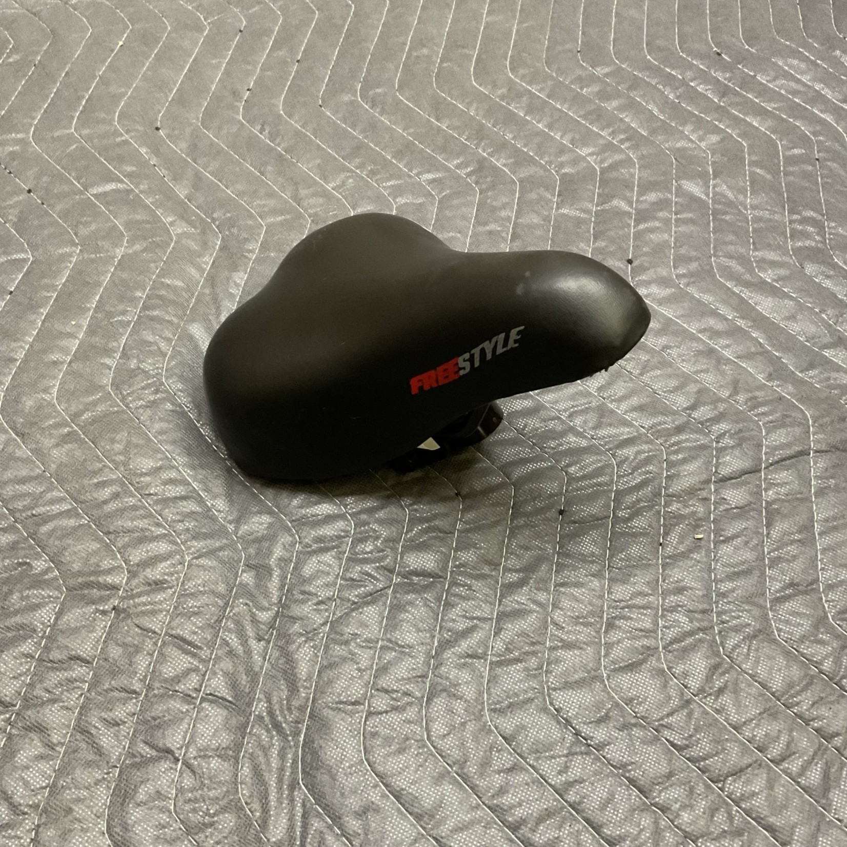 Freestyle Children's Bicycle Seat (Black & Red)
