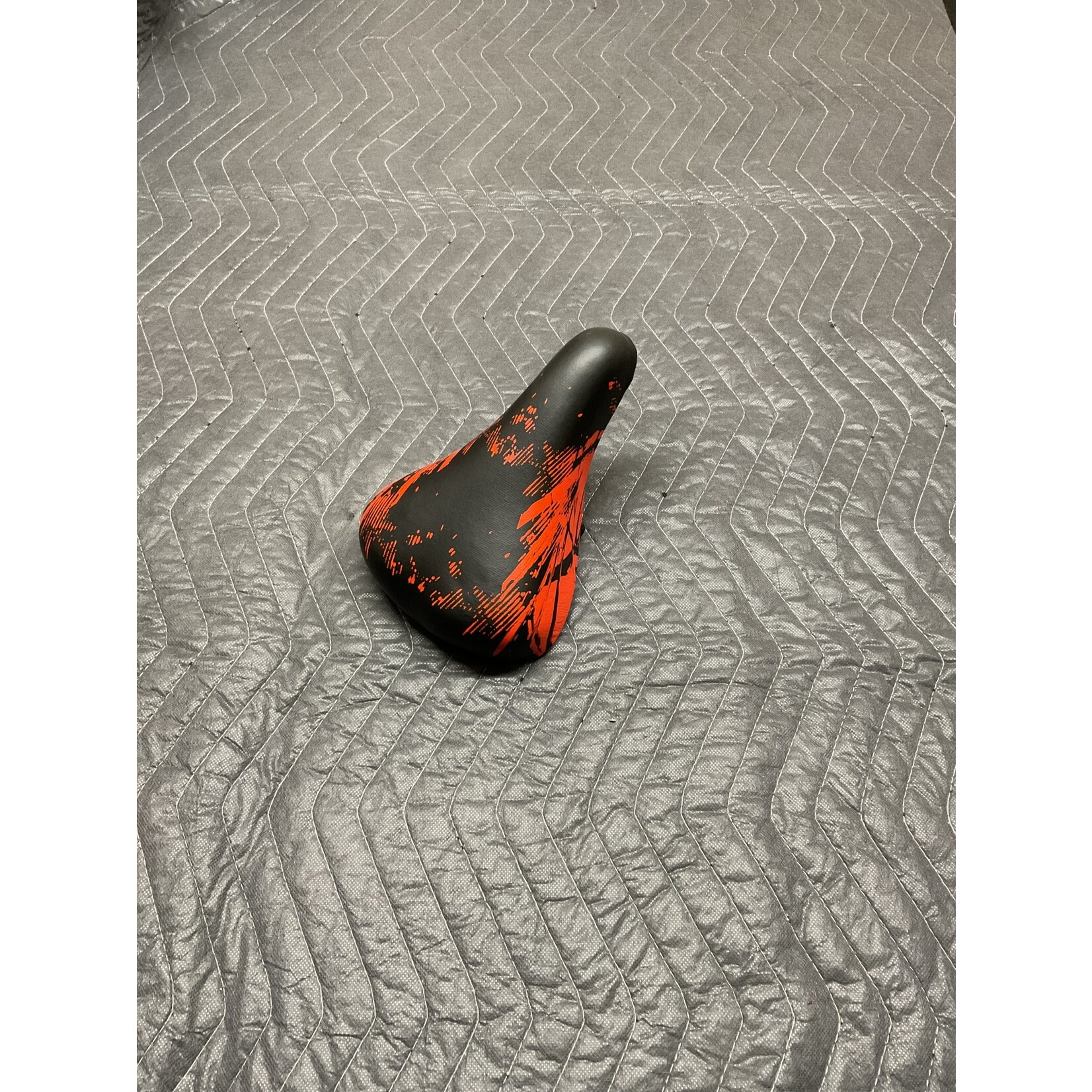 Children’s Bicycle Seat (Red Splatter)