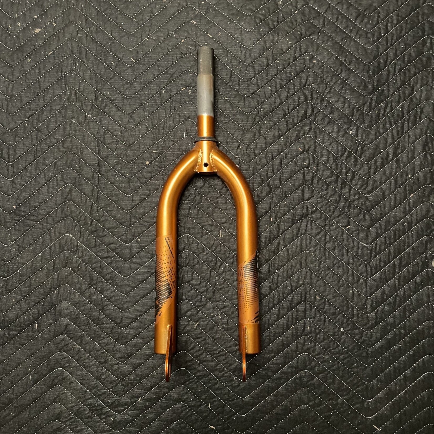 Thruster 1” x 5 1/2” Threaded 20” Bicycle Fork (Orange)