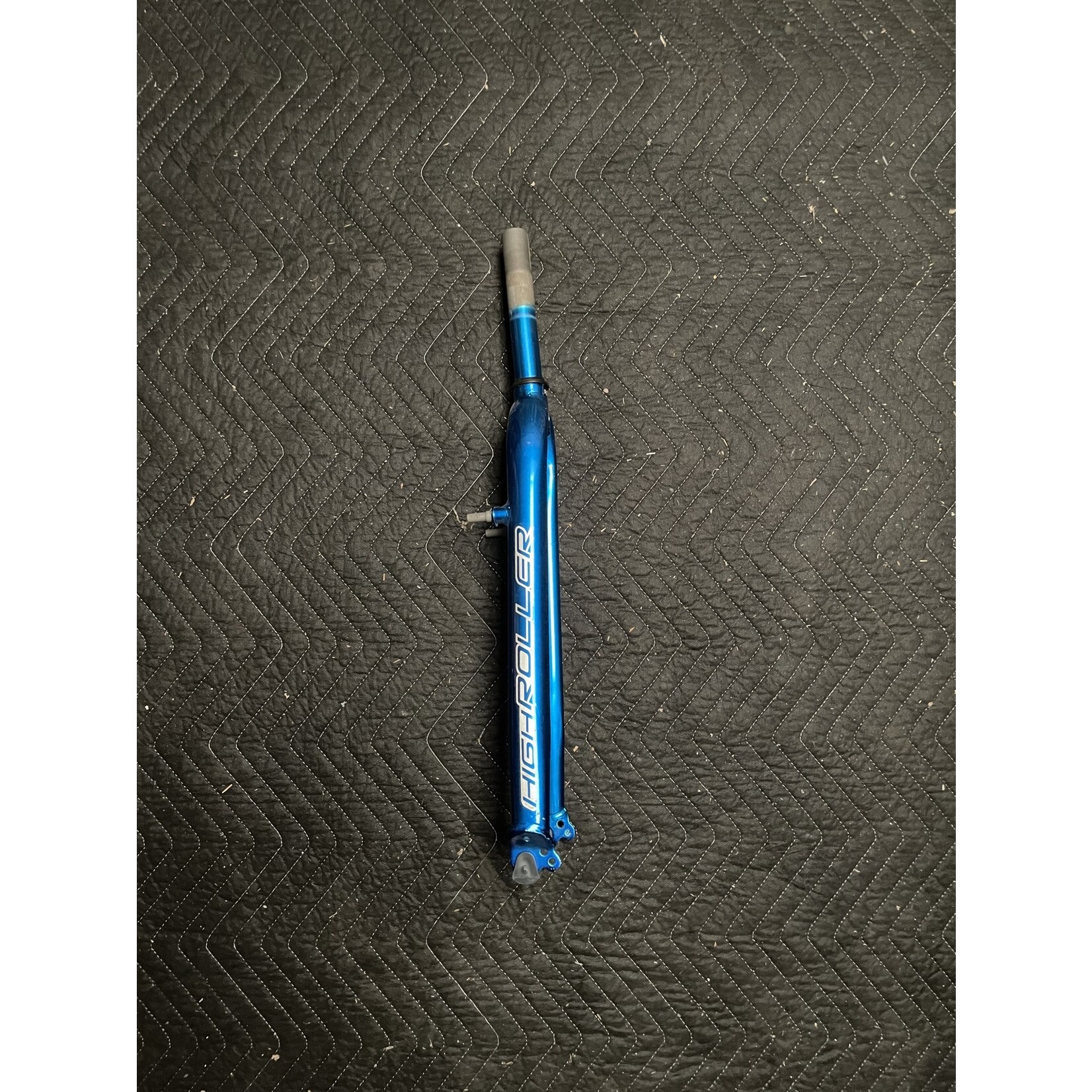 High Roller 1” x 5 3/4” Threaded 27” Bicycle Fork (Blue)