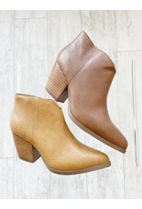 TEXTURED V FRONT BOOTIE