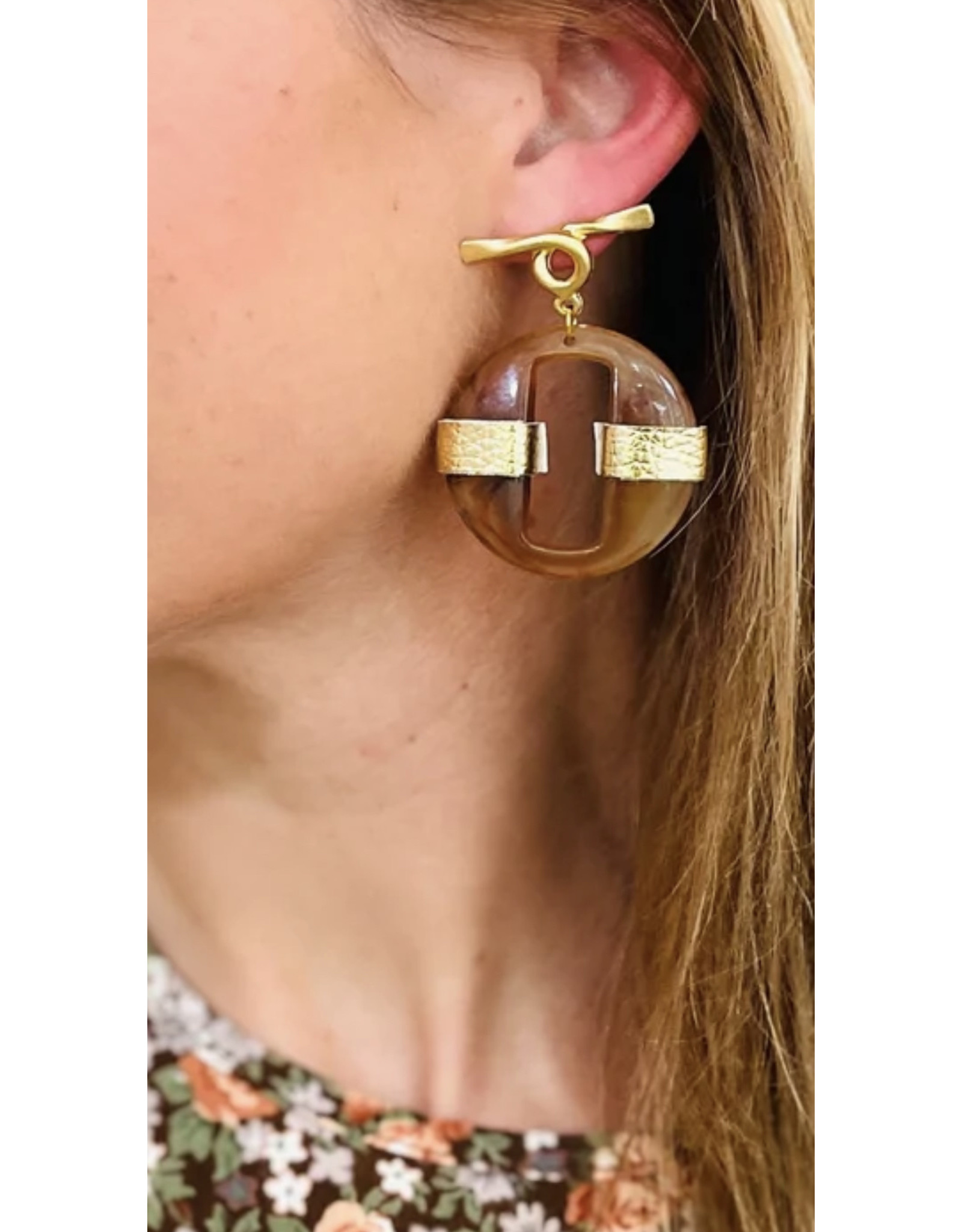 CRÈME CARAMEL EARRINGS