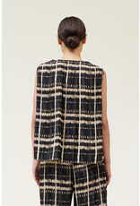 ACCORDIAN PLEAT SLEEVELESS PRINT TOP
