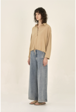 ADJUSTABLE HEM LSLV SHIRT