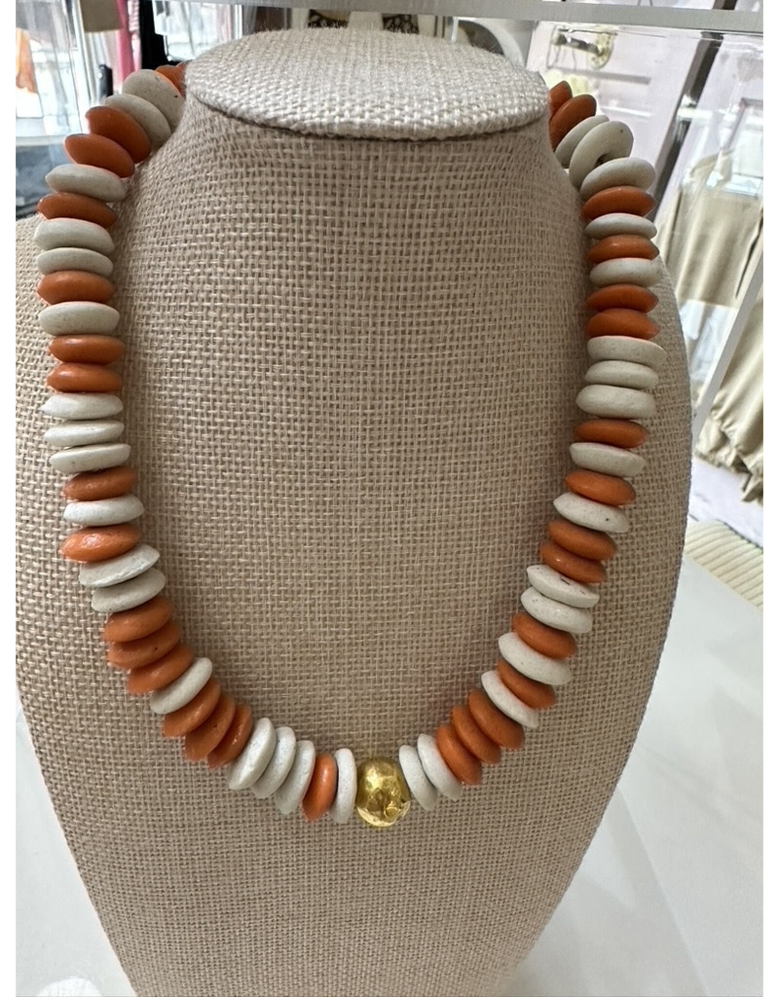 HEISHI NECKLACE WITH HAMMERED BALL