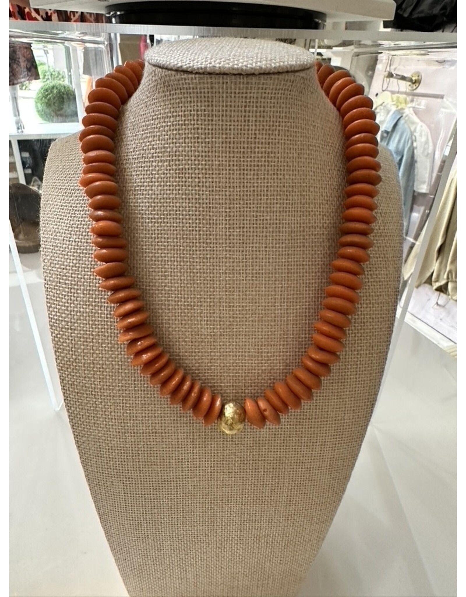 HEISHI NECKLACE WITH HAMMERED BALL