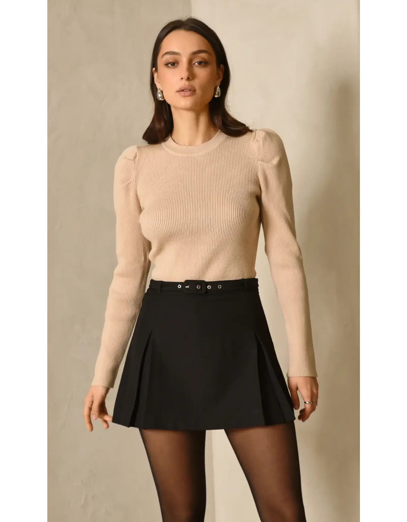 PUFF SLEEVE KNIT RIBBED TOP