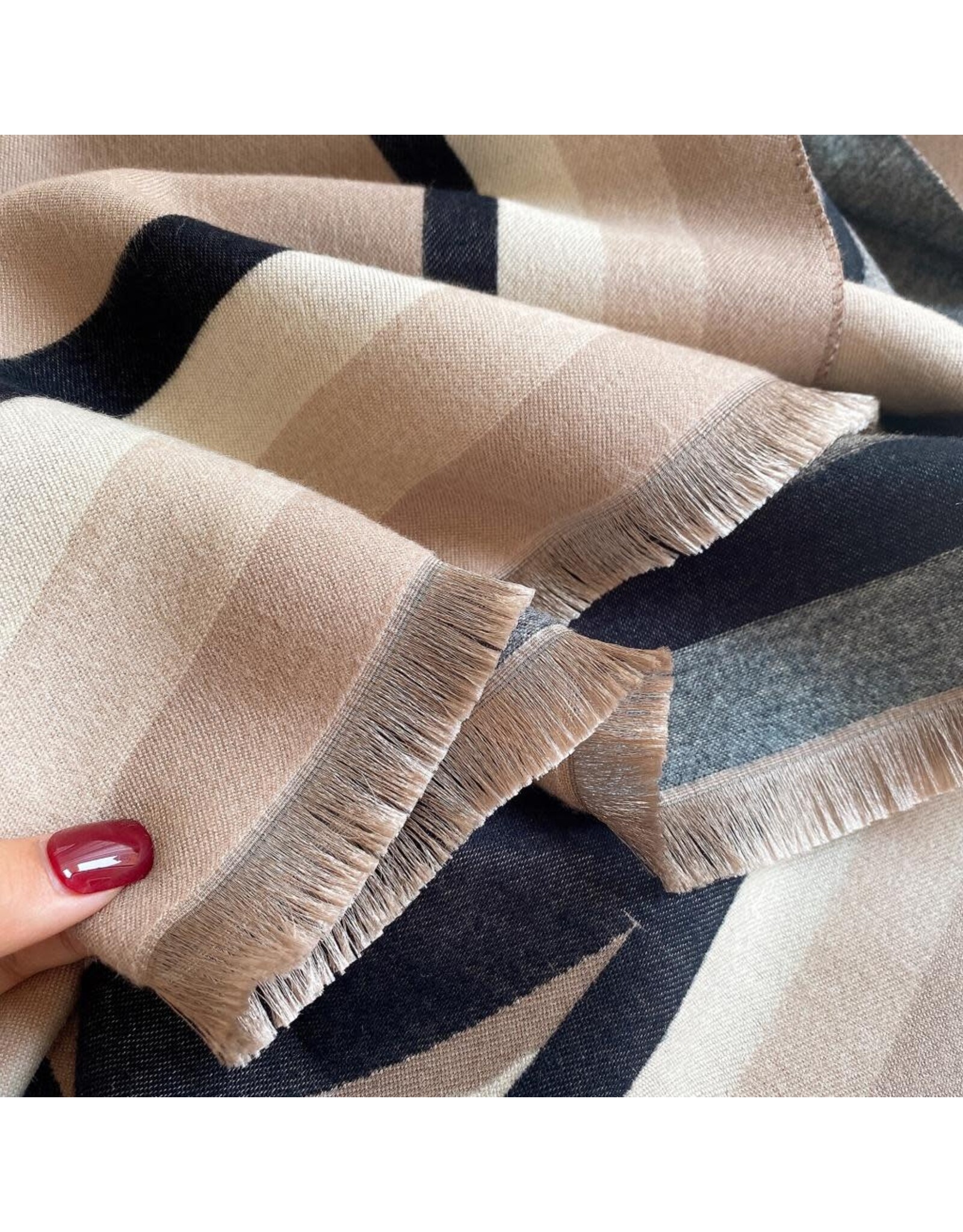WINDING RIVER EQUESTRIAN REVERSIBLE WRAP BLACK/GRAY MANE