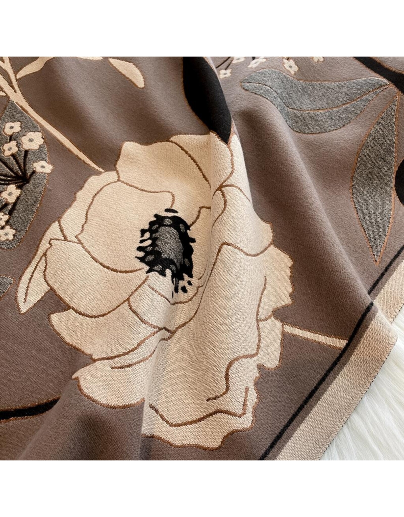 WINDING RIVER REVERSIBLE WRAP GREY/BLACK GARDEN