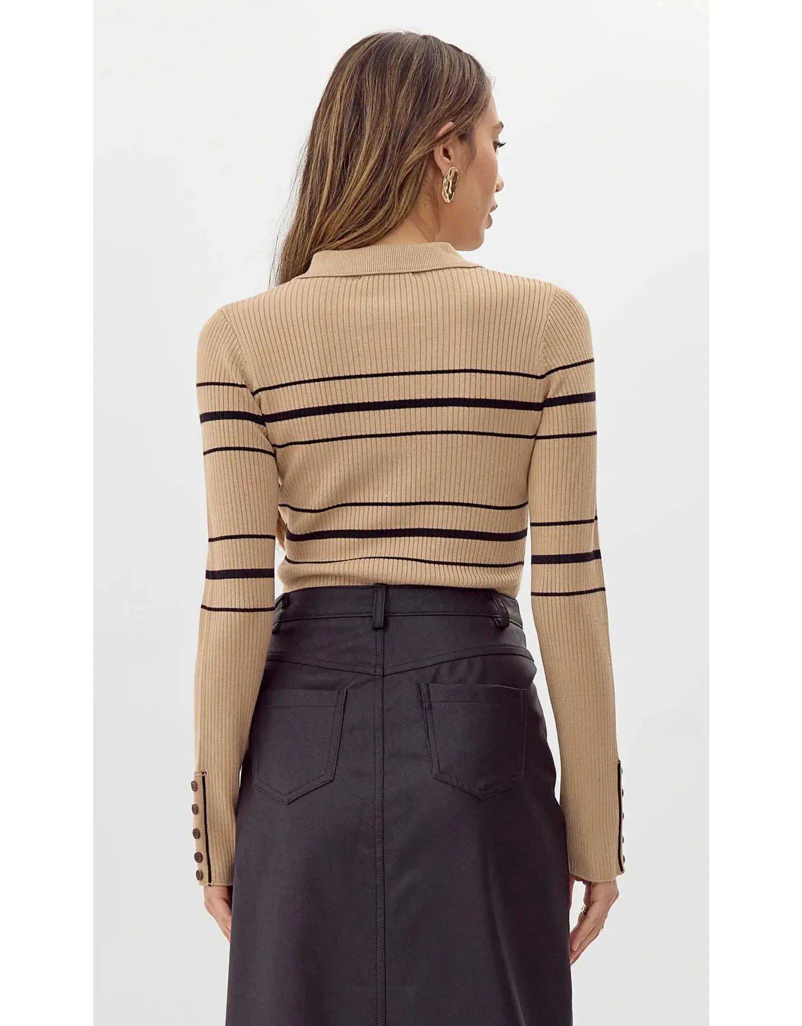 VNECK RIBBED STRIPE KNIT TOP