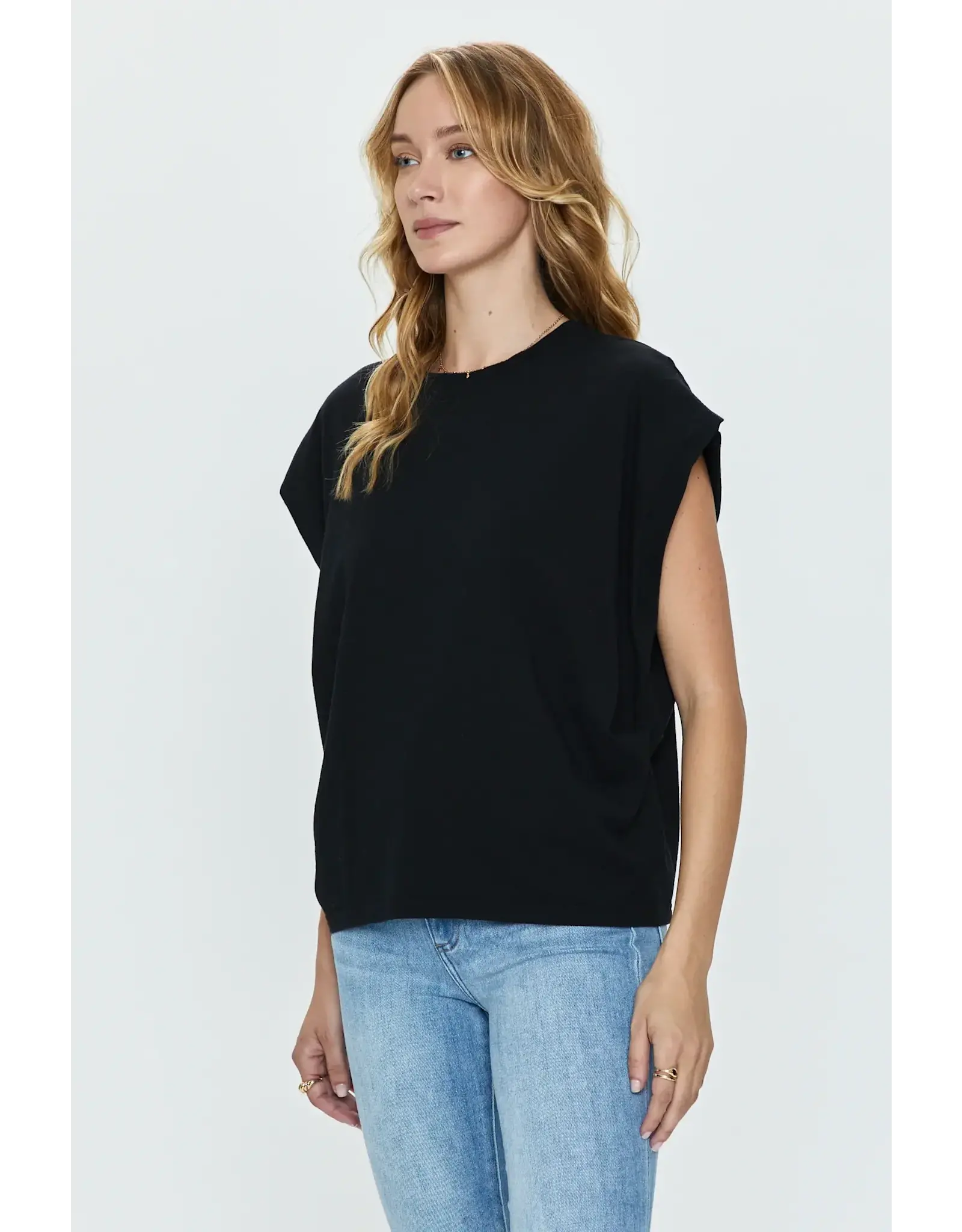 TRINA MUSCLE TEE