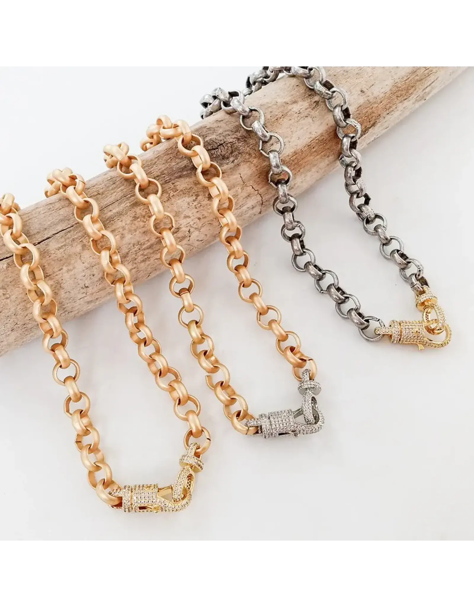 VIRTUE Rolo Chain Necklace w/Pave encrusted lobster
