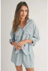 CHAMBRAY BUTTON DOWN SHIRT