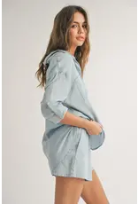 CHAMBRAY BUTTON DOWN SHIRT
