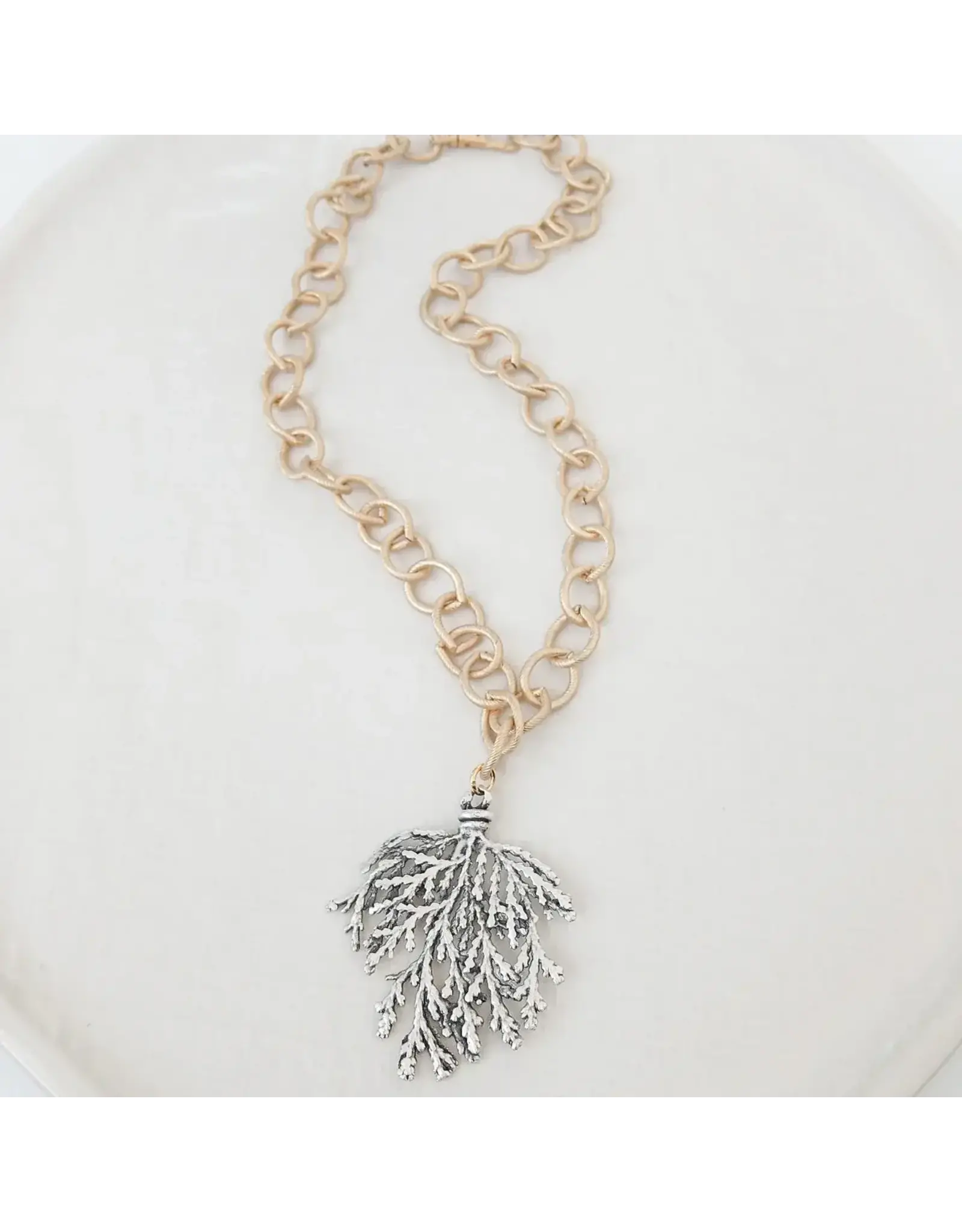VIRTUE SINGLE LINK GOLD NECKLACE W/ SILVER CORAL
