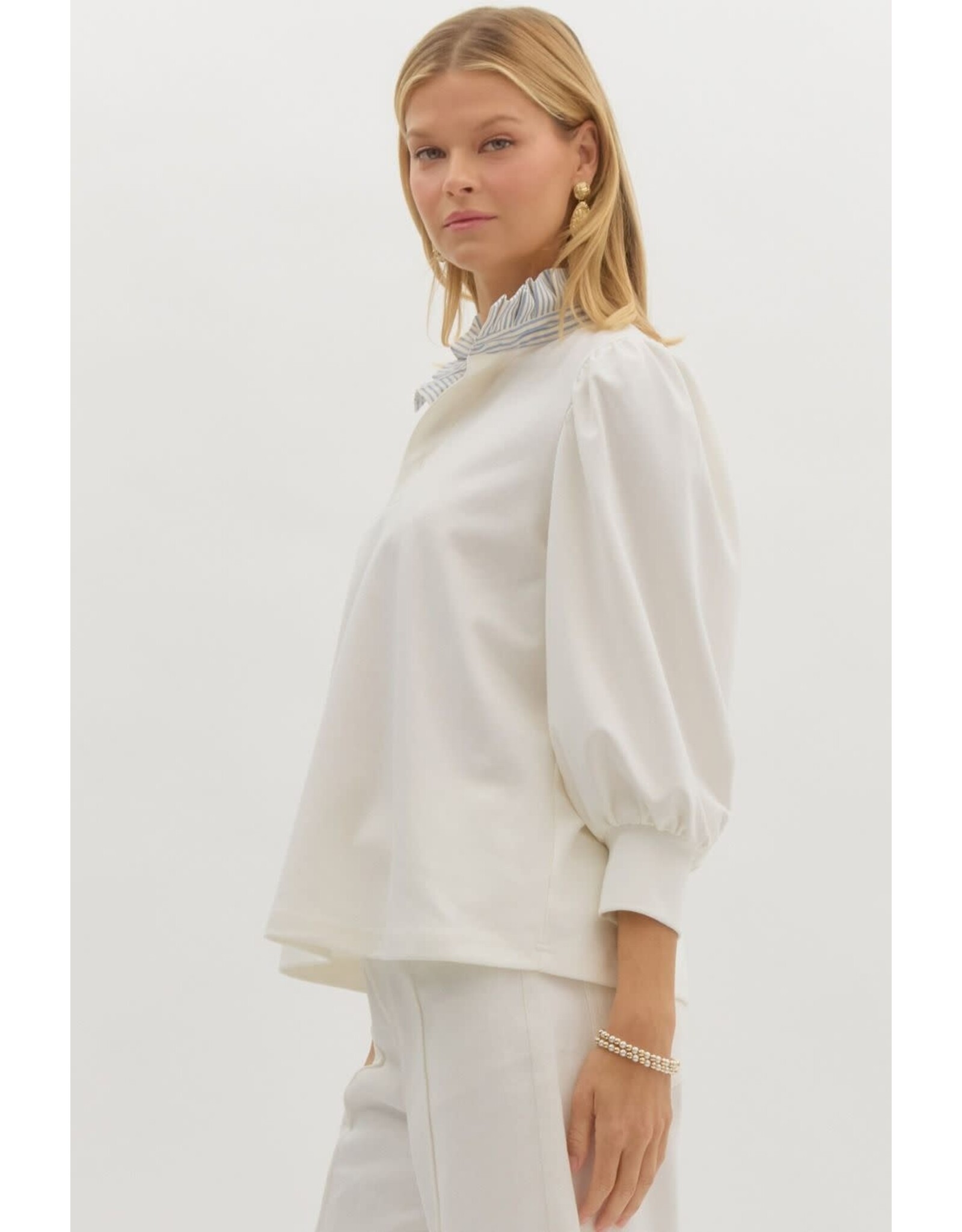 ENTRO KNIT TOP WITH RUFFLE STRIPED COLLAR