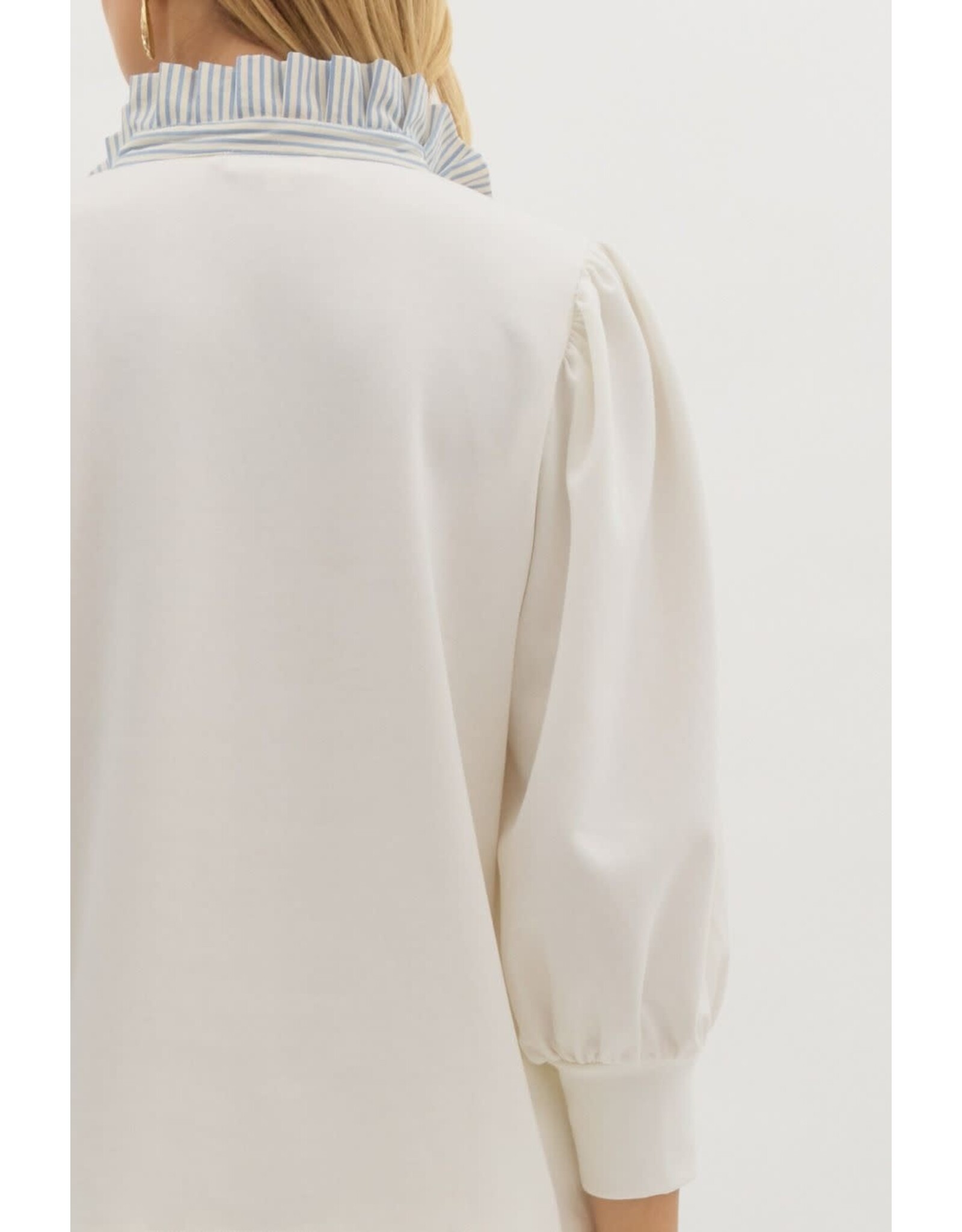 ENTRO KNIT TOP WITH RUFFLE STRIPED COLLAR