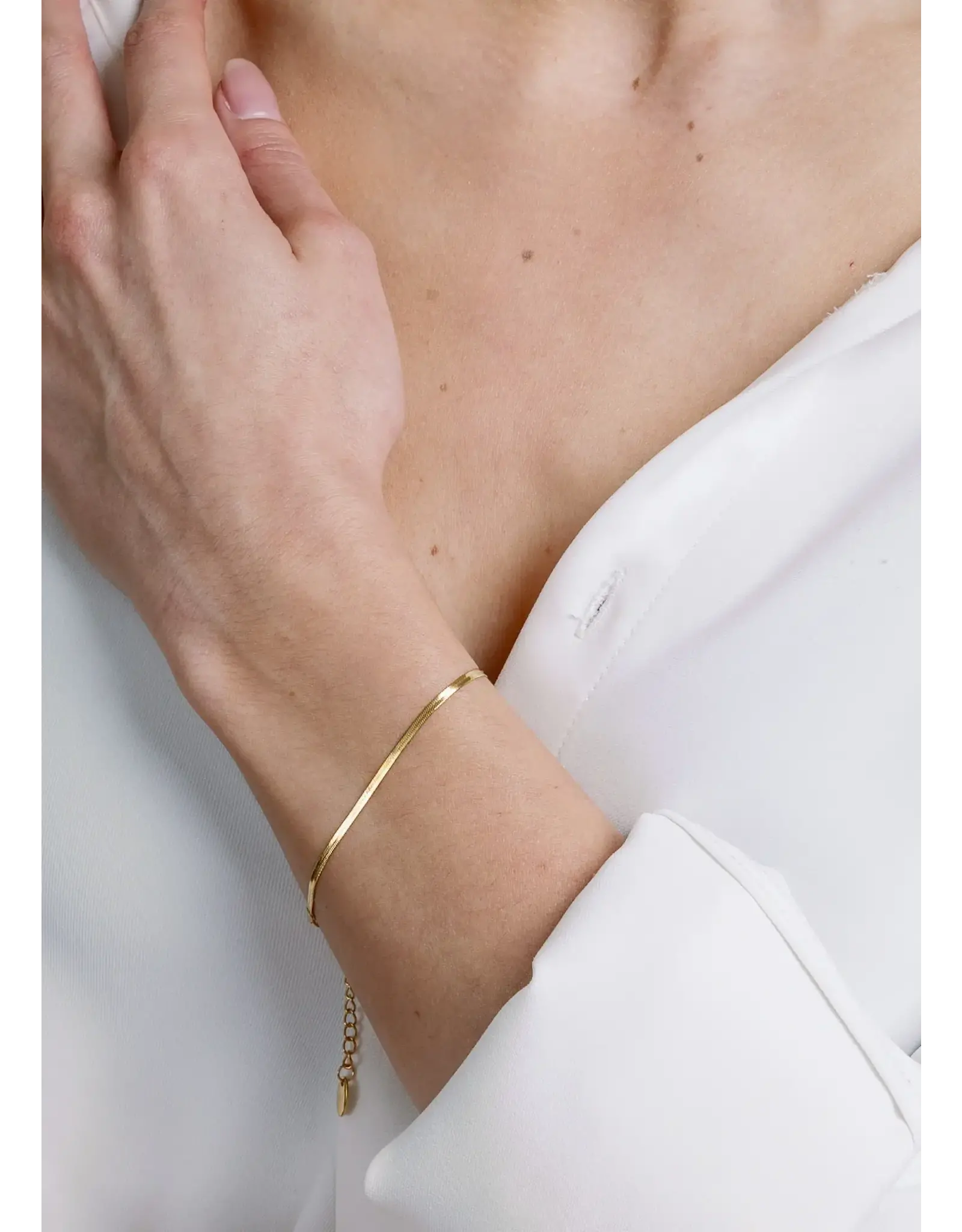 MINI SNAKE BRACELET GOLD