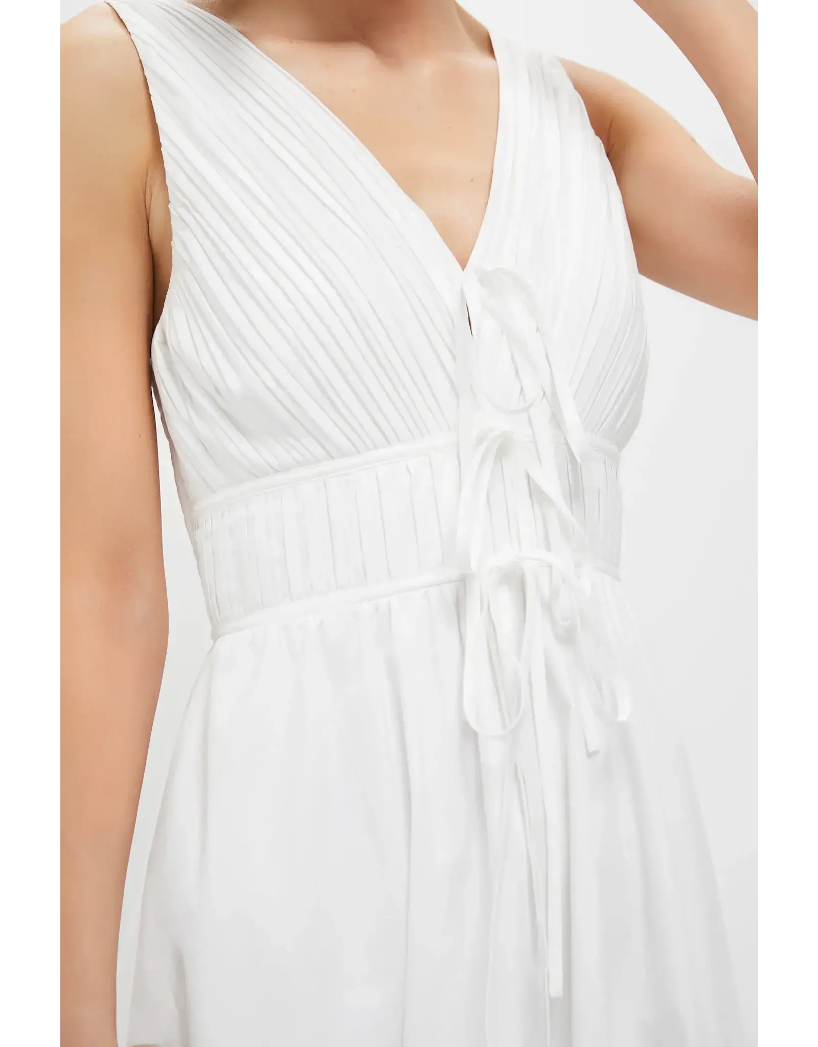 V VECK PLEATED MIDI DRESS