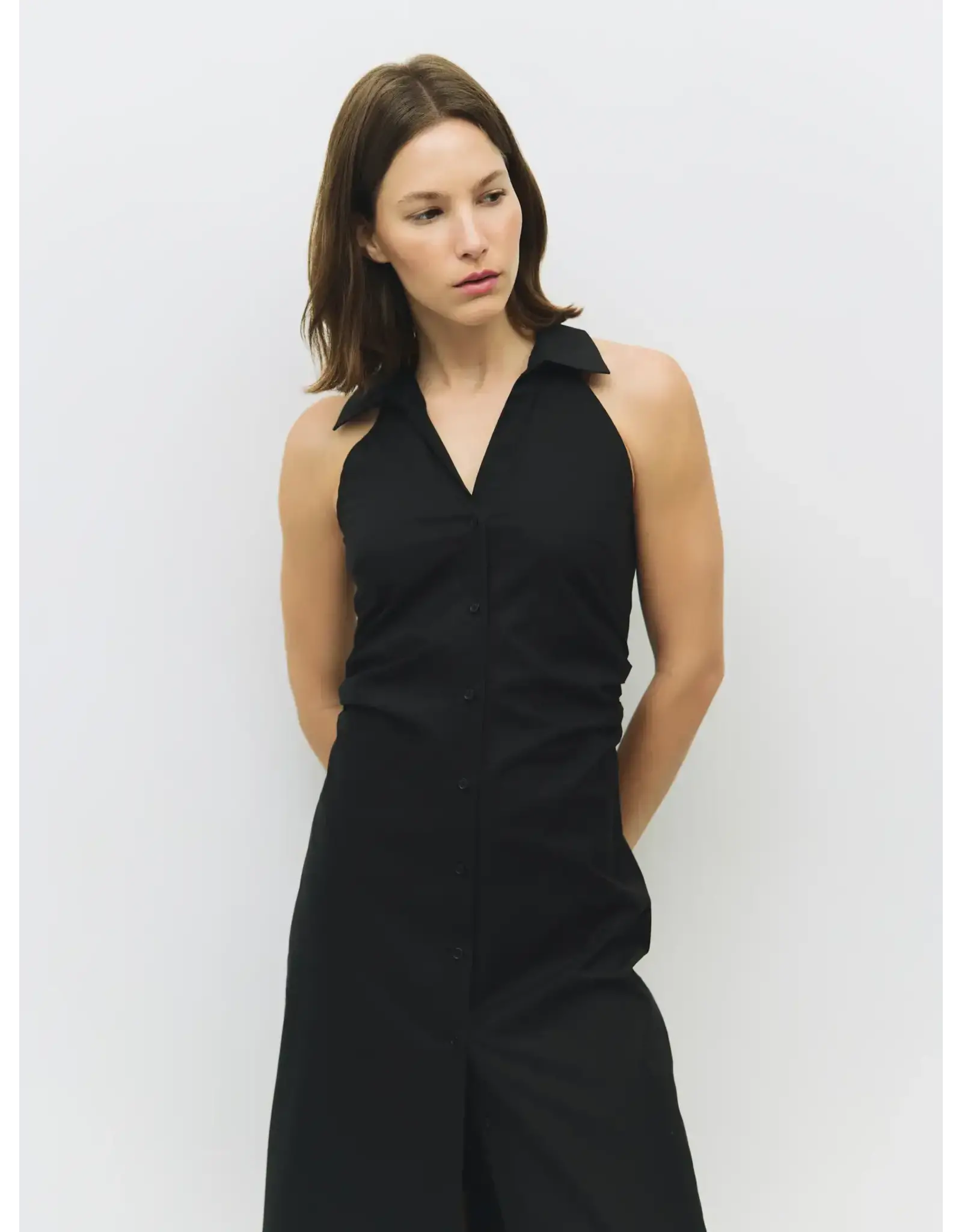 SLVLESS COLLARD DRESS W/BACK TIE