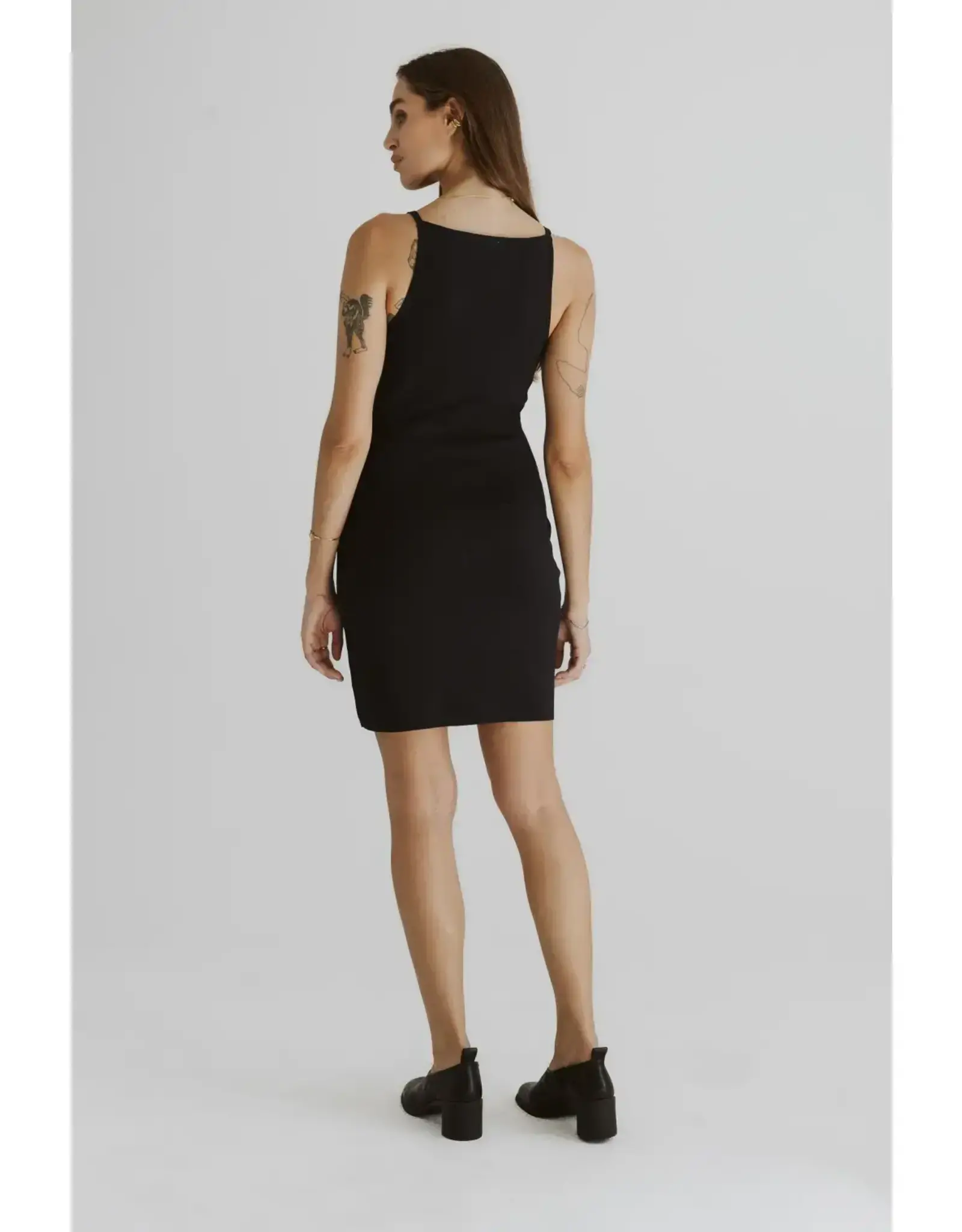 STRETCHY KNIT MINI DRESS