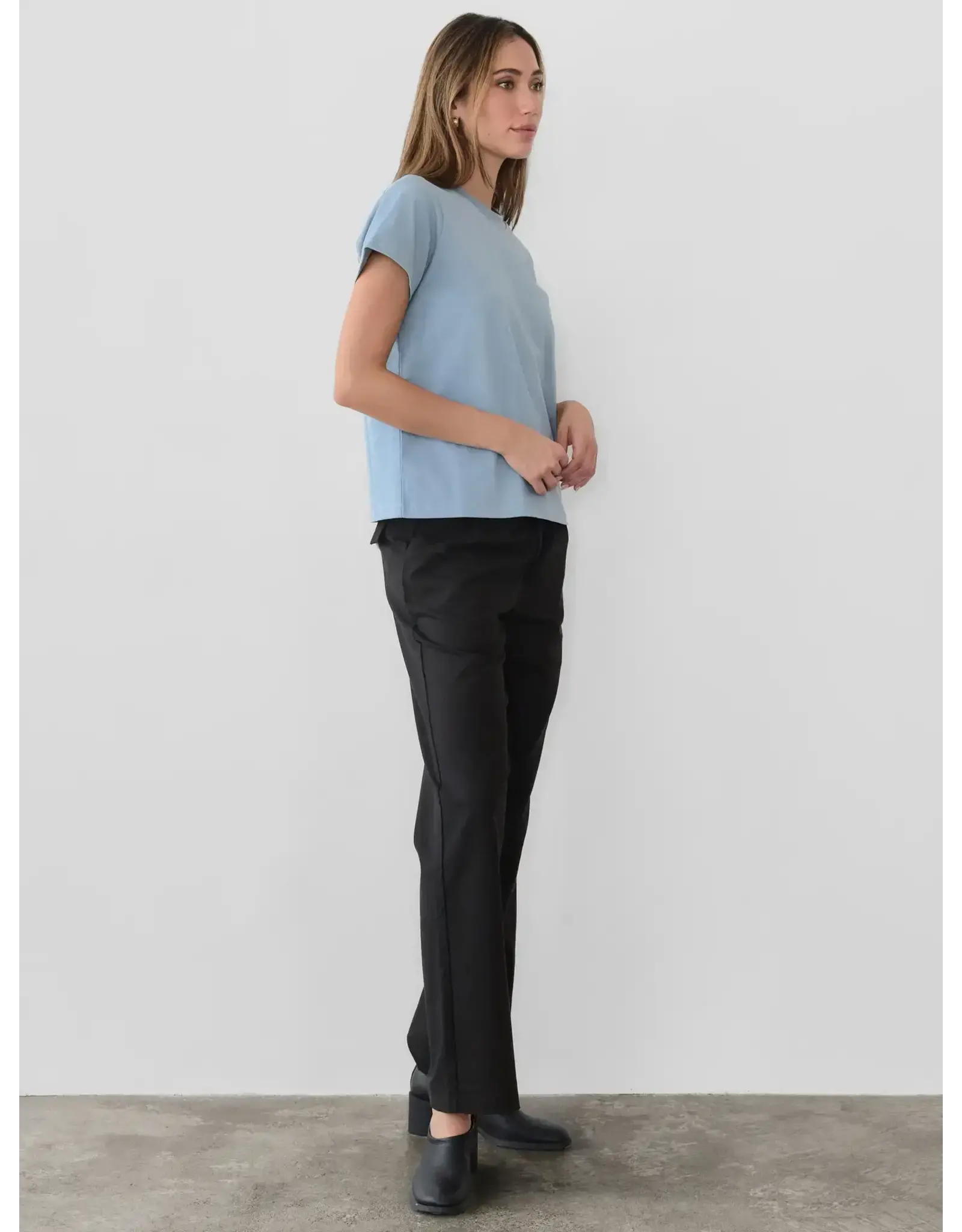 BASIC CREWNECK TSHIRT