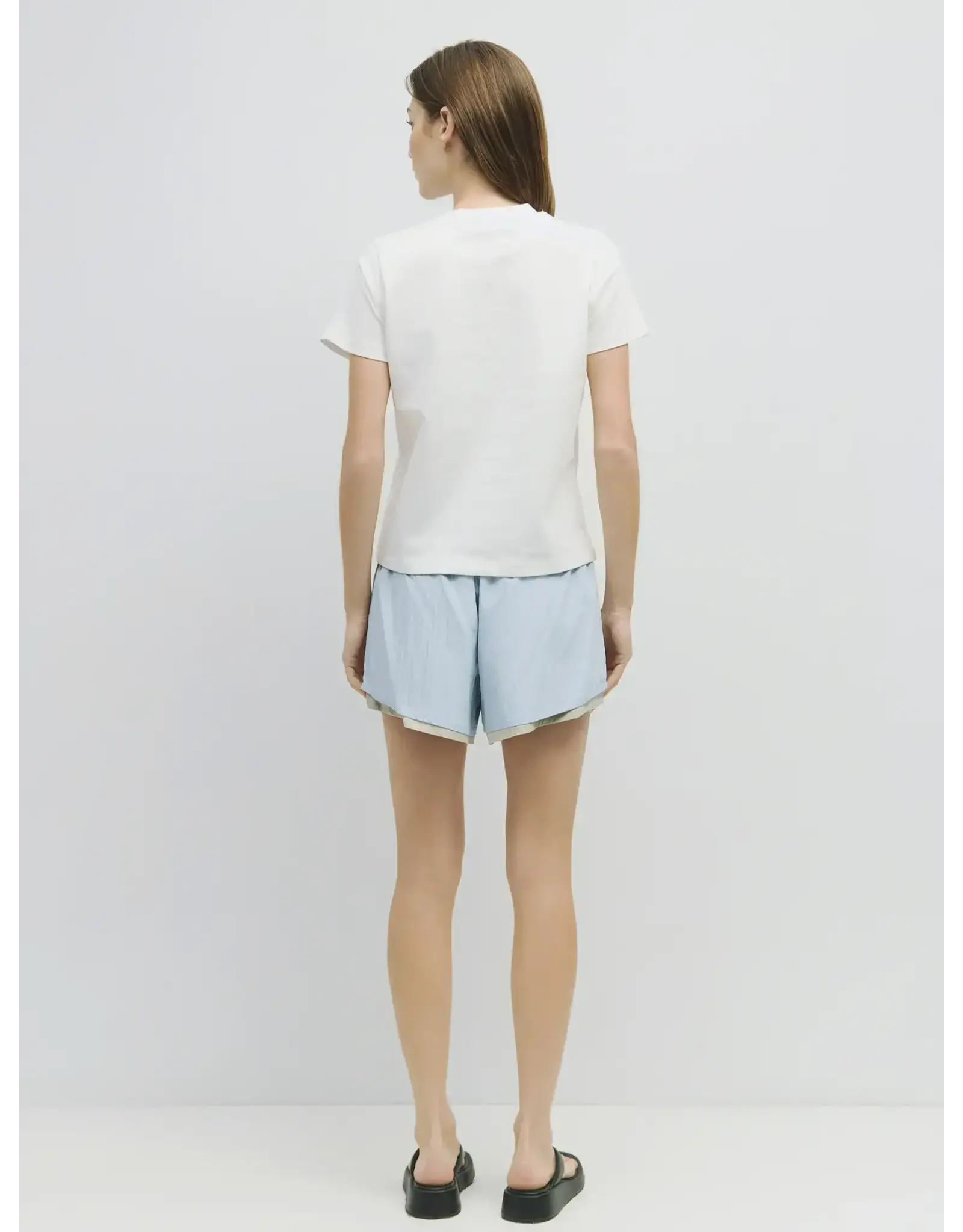 ELASTIC SHORTS W/DOUBLE HEM DETAIL