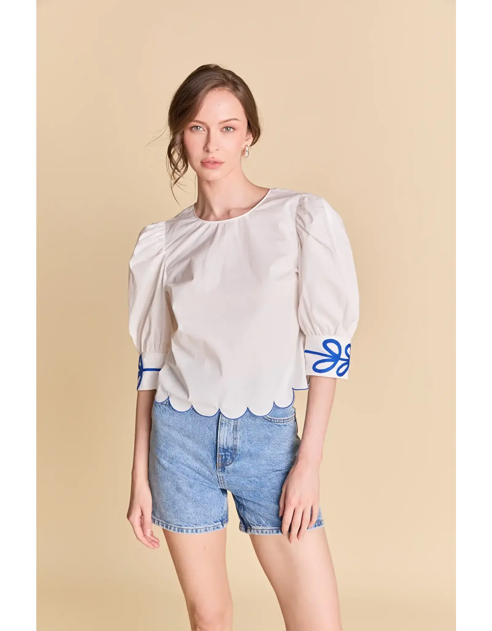 SCALLOP HEM EMBROIDERED TOP