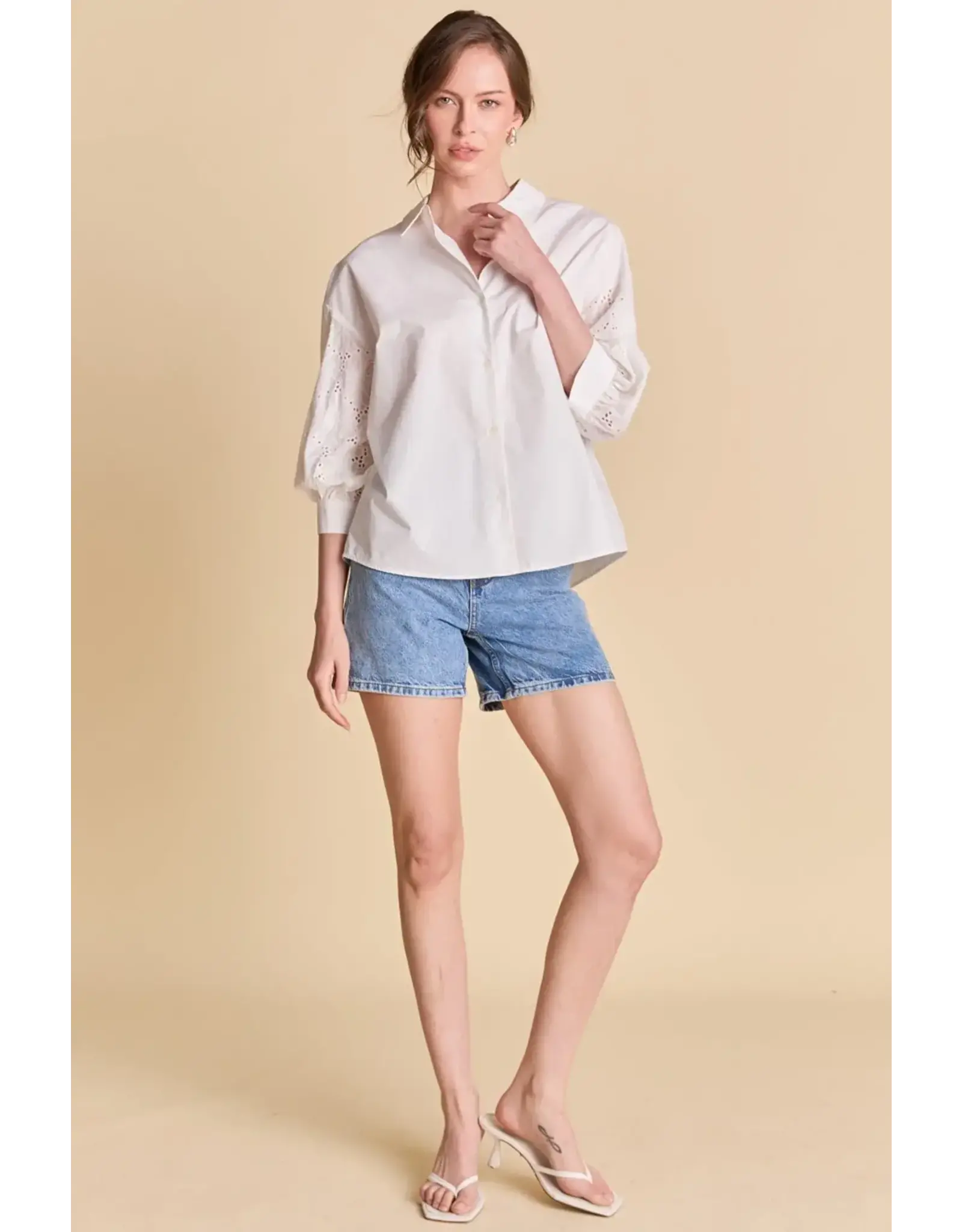 BALLON SLEEVE W/LACE DETAIL BLOUSE
