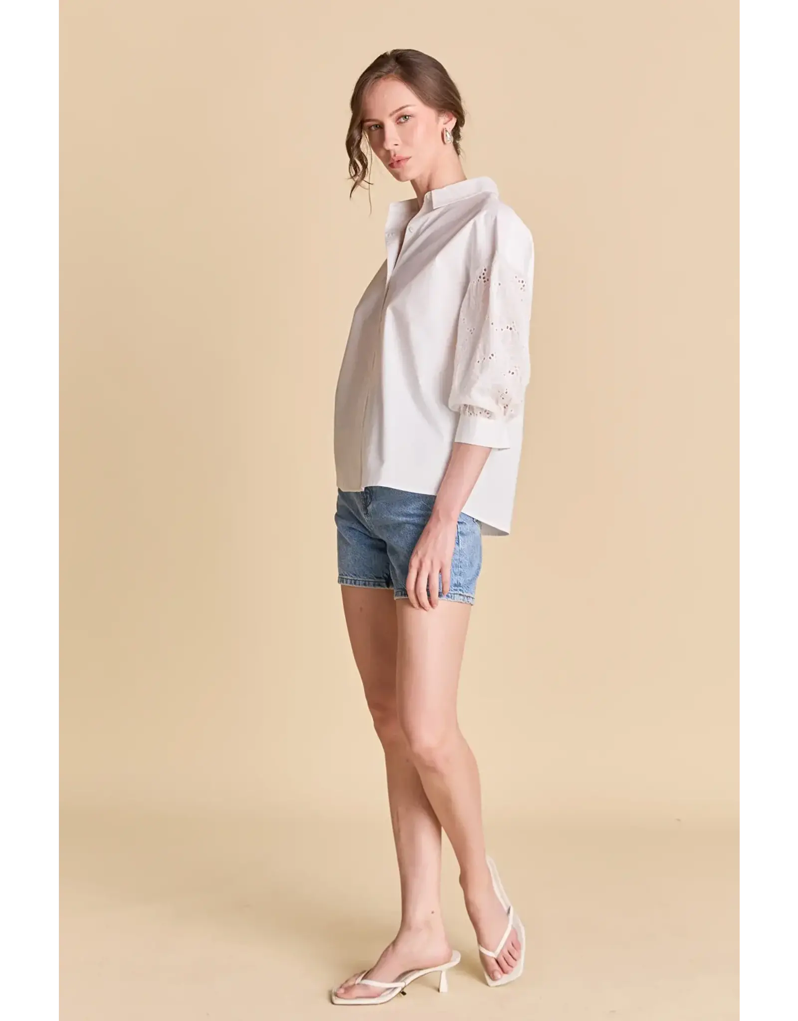 BALLON SLEEVE W/LACE DETAIL BLOUSE