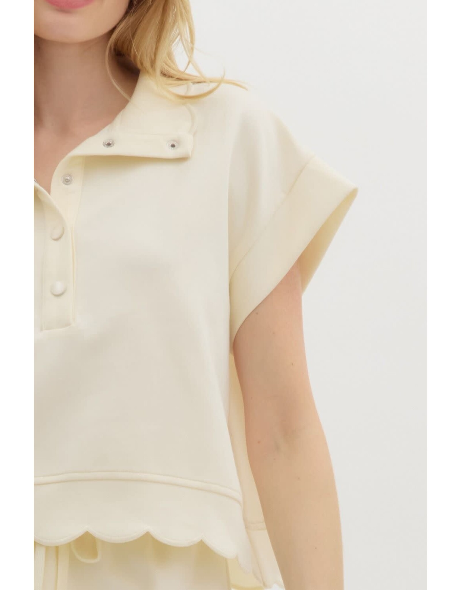 ENTRO ATHLEISURE SCALLOP TOP